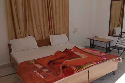 sky drive hotel, bir